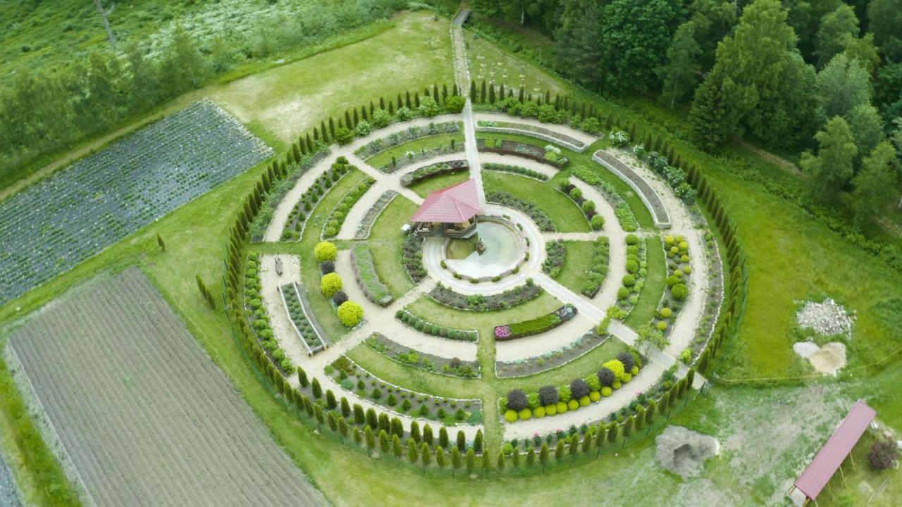 Hotel Dveseles Veldzes Darzs Ziemupe Exteriér fotografie